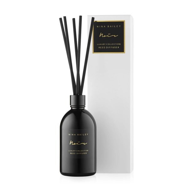 Noir reed diffuser with packaging