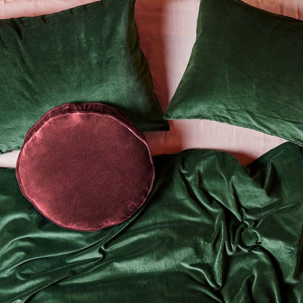 WAKAME-green-velvet-pillow-cases-kip-and-co